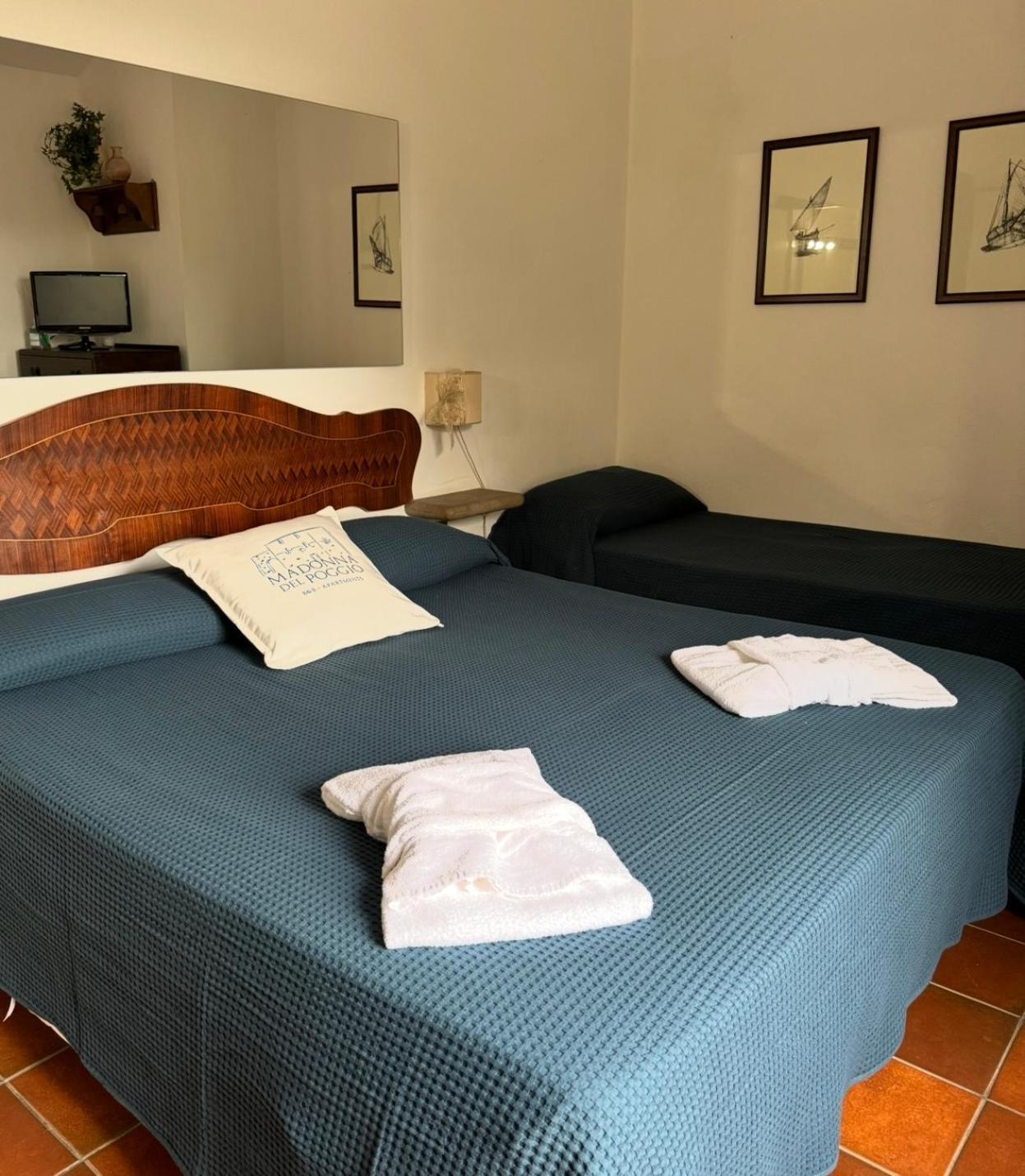 Aparthotel Madonna Del Poggio Cav Scarlino Exterior foto